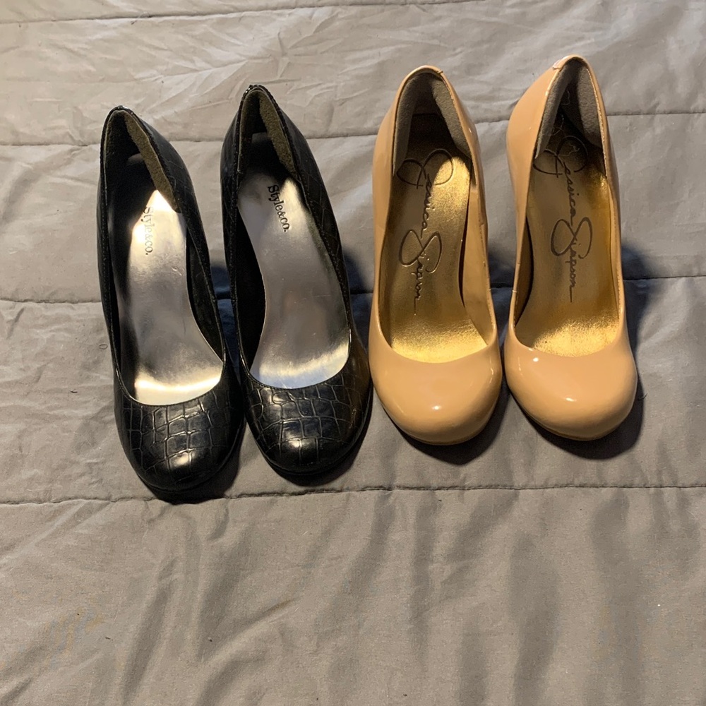 Jessica Simpson Black Croc-Embossed and Nude Patent Round-Toe Heels Duo